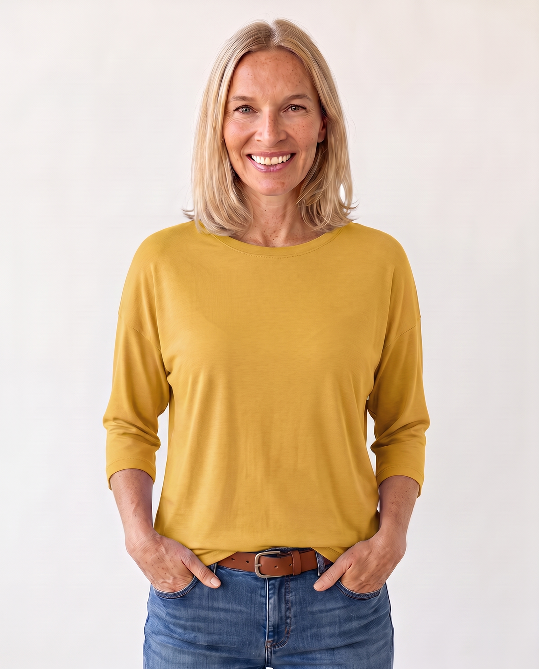 Louisa Prentice | Round Neck Three-Quarter Sleeve Top